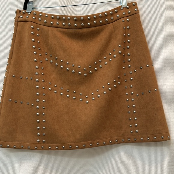 TOBI Studded Faux Suede skirt - Picture 2 of 6